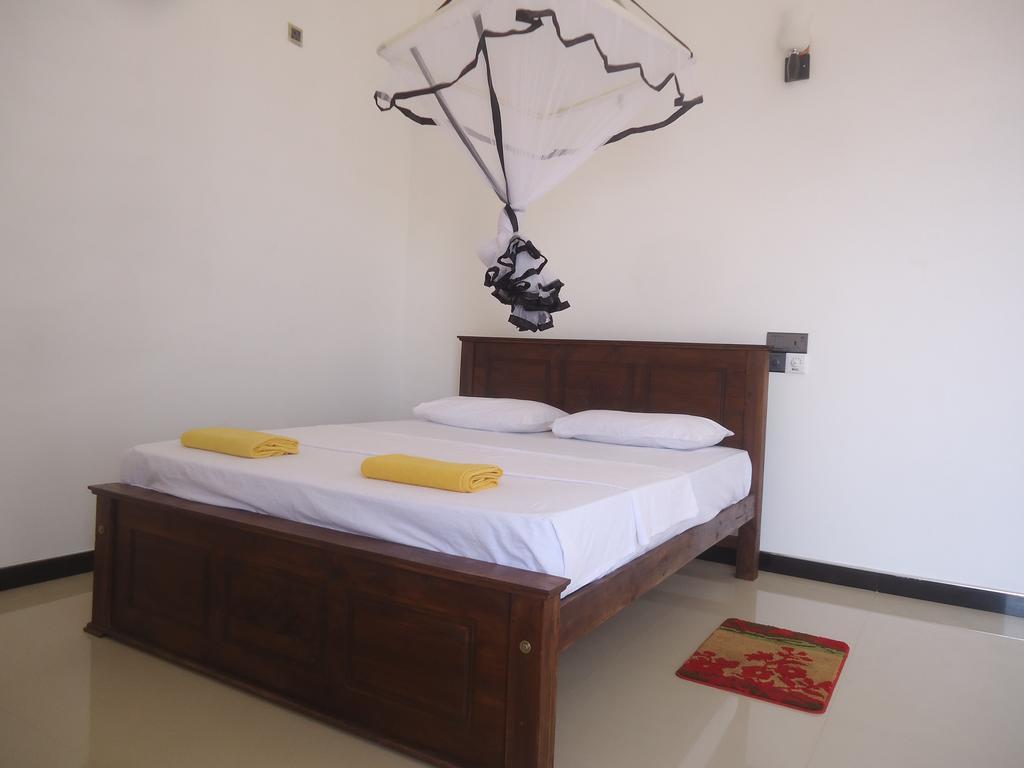 Sunset Surfing Beach Resort Matara Exterior foto