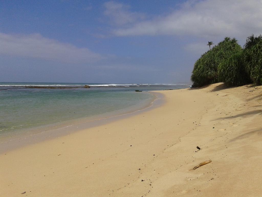 Sunset Surfing Beach Resort Matara Exterior foto